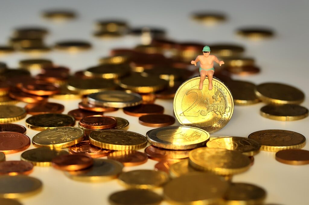 個人年金保険の短期加入によるメリットは何ですか？