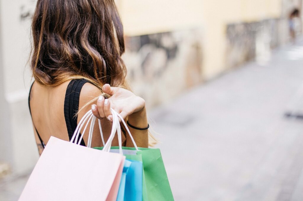 一人暮らしの買い物を見直して節約する方法は？