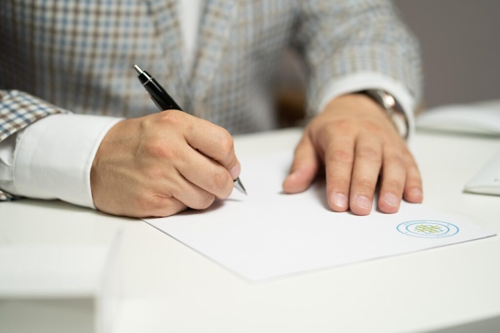 一人暮らしの電力会社契約を見直すポイントは？