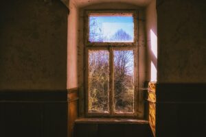 一人暮らしの光熱費はどれくらい？比較して節約する方法は？