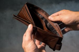 一人暮らしの費用を節約するための具体的な方法は？